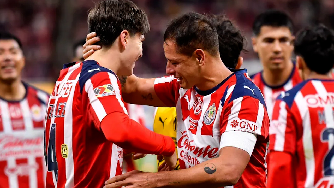 Chivas derrota a Monterrey y asegura su lugar en la Liguilla