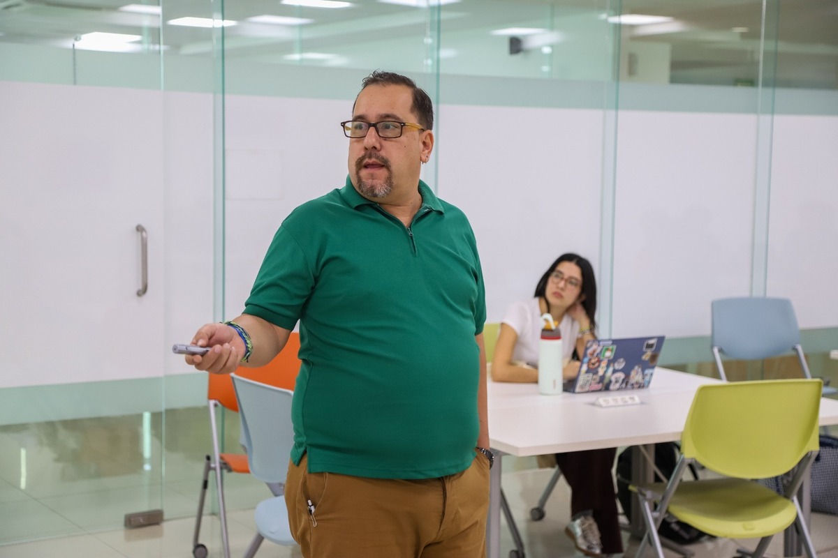 Juan Carlos Baena Silva, profesor de tiempo completo de la Escuela de Humanidades y Educación en el campus Sonora Norte del Tec de Monterrey.|Cortesía