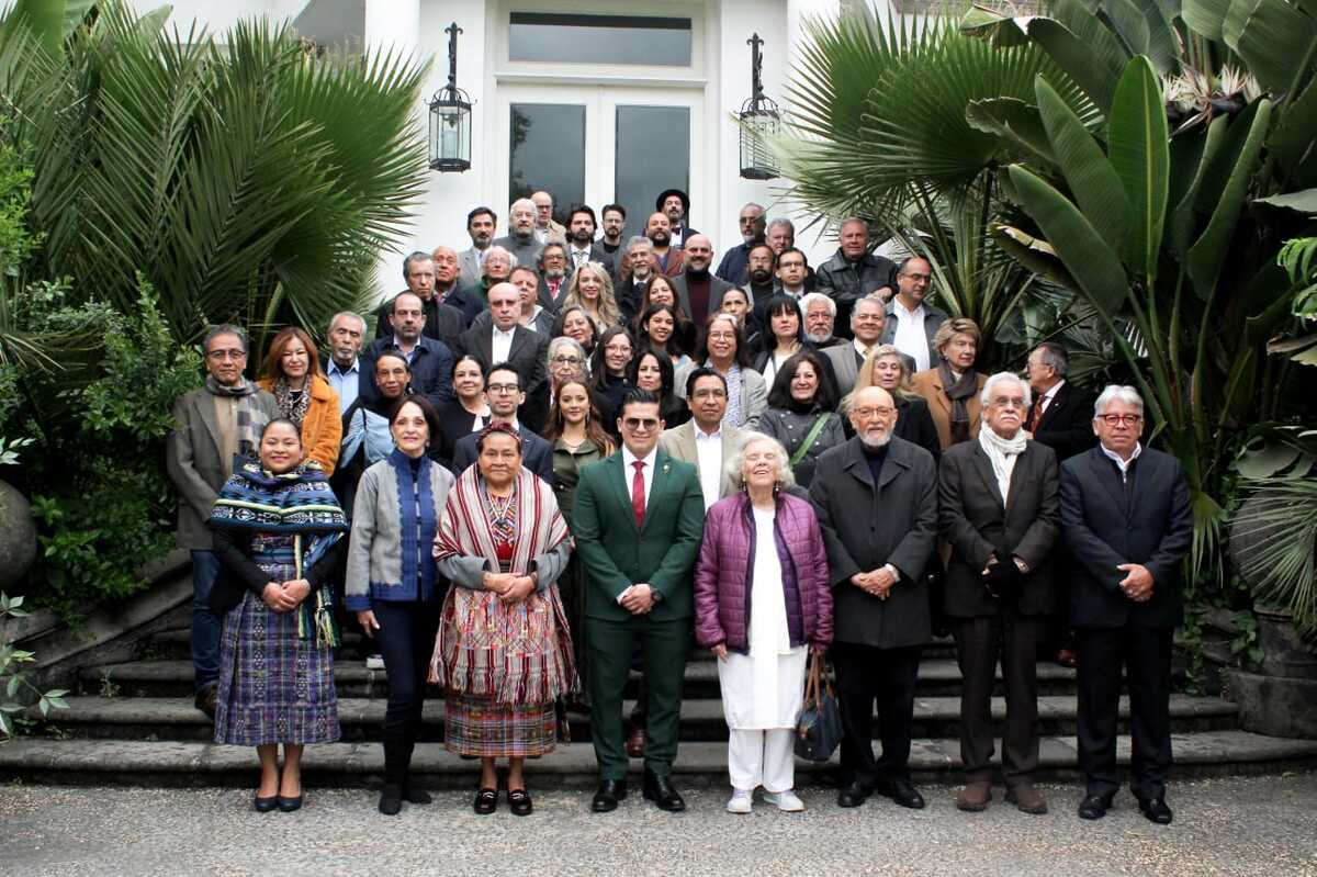 El manifiesto fue firmado por más de 75 personalidades del ámbito cultural del país. (Foto: Luis Zepeda)