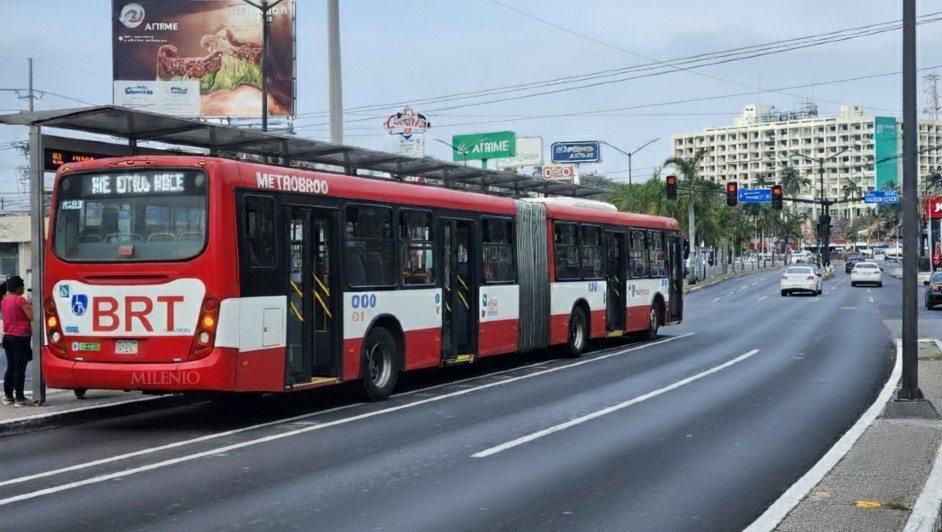 Metrobús en Tampico: conoce las estaciones, paraderos y terminales. Foto IA