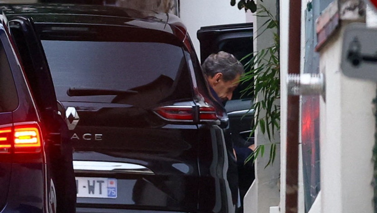 Nicolás Sarkozy regresó a casa tras 20 días. | Reuters