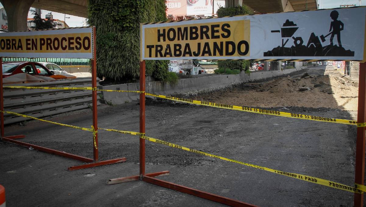 Personal del gobierno de Naucalpan reparará 1.5 kilómetros del Periférico Norte. Foto: (Especial)