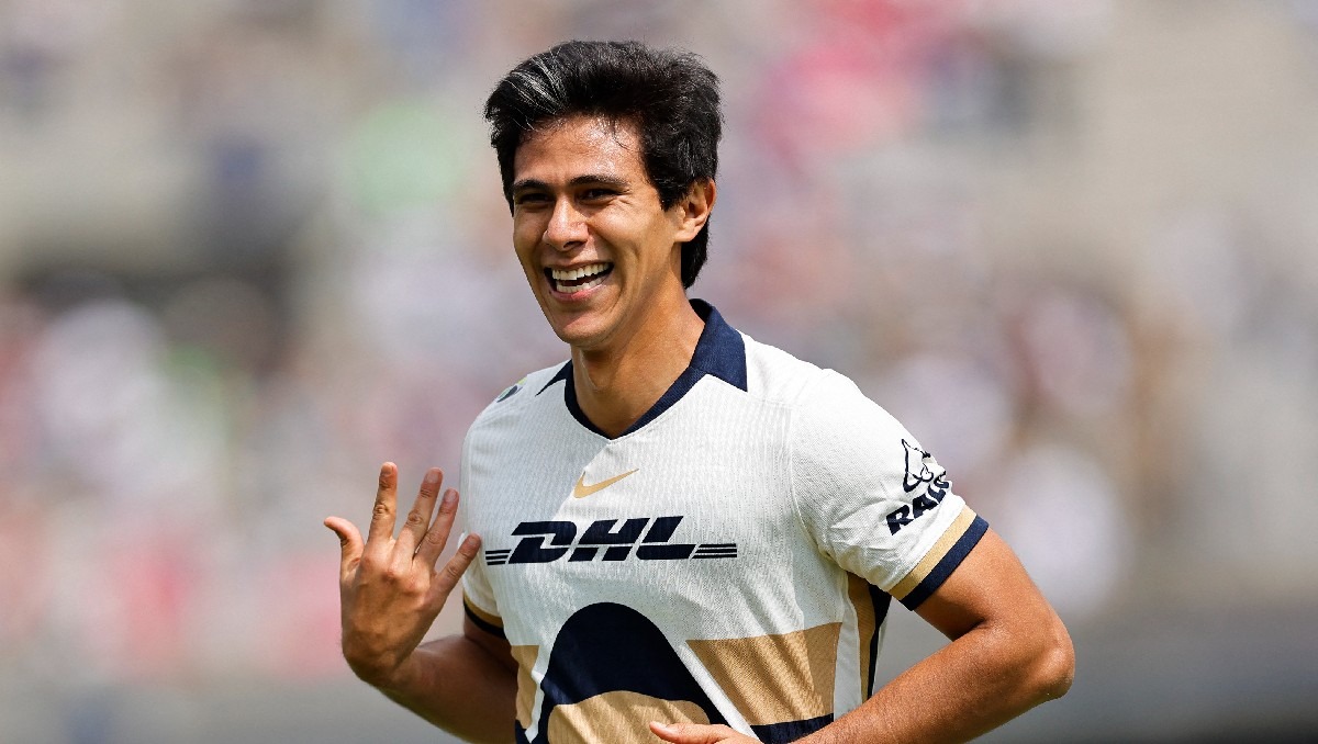 Pumas trabaja en renovación de José Juan Macías, a pesar de su lesión  (AFP)