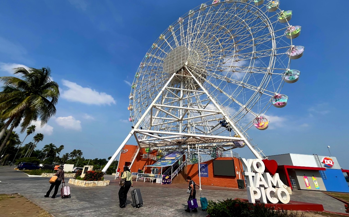 Turismo en Tampico; rueda de la fortuna en Laguna del Carpintero. | Yazmín Sánchez