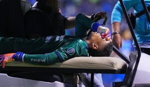 Kevin Mier, portero de Cruz Azul, será operado tras sufrir fractura en partido contra Pumas