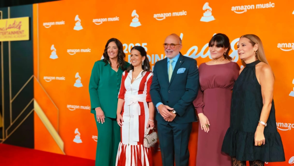 Manuel Abud, CEO del Grammy Latino, destacó la importancia de impulsar la igualdad en la industria musical.