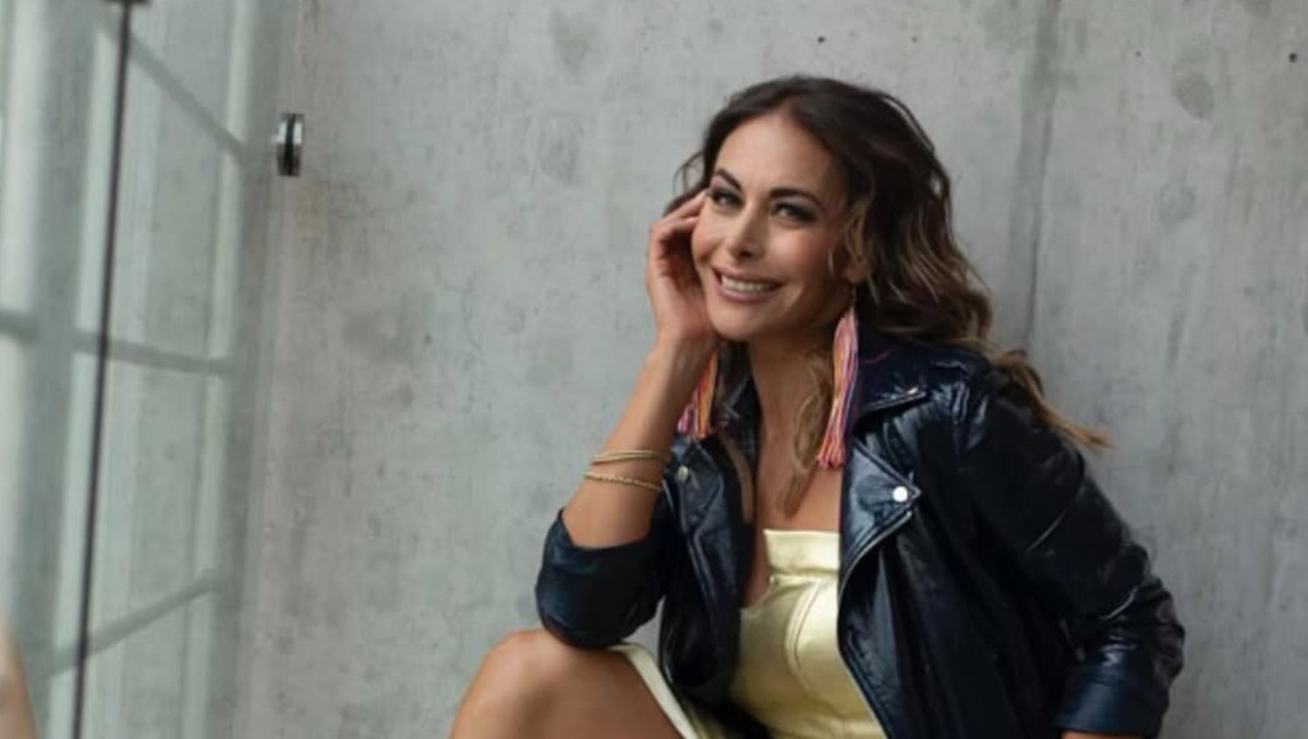 Vanessa Guzmán: El momento en el que descubrió que su casa fue baleada.  FOTO: Vanessa Guzmán