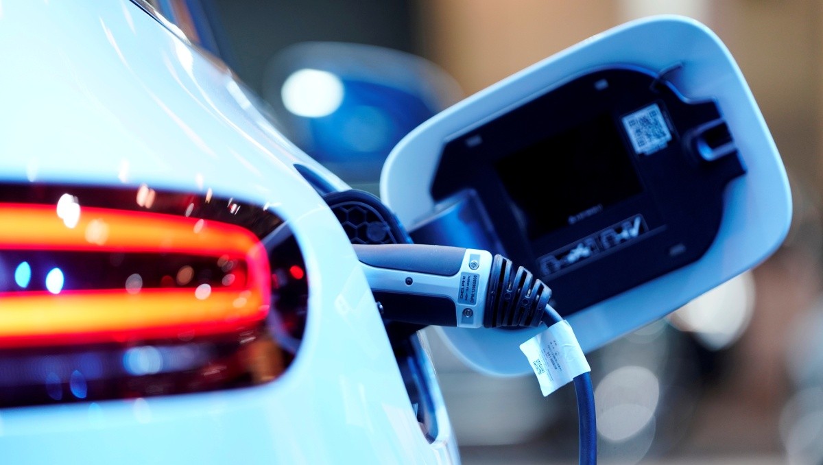 La venta de autos eléctricos en Guanajuato cayó 19% en 2025, según INEGI.