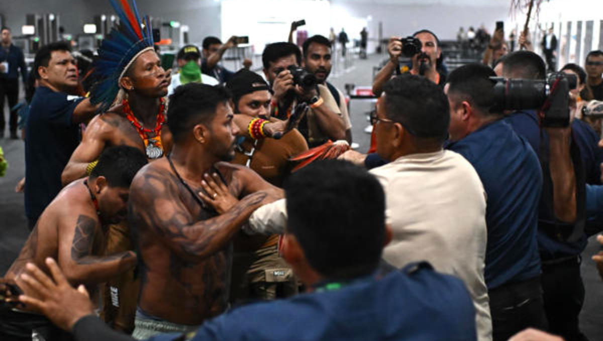 Activistas y comunidades indígenas continúan con las protestas ante la COP30 de Brasil | EFE