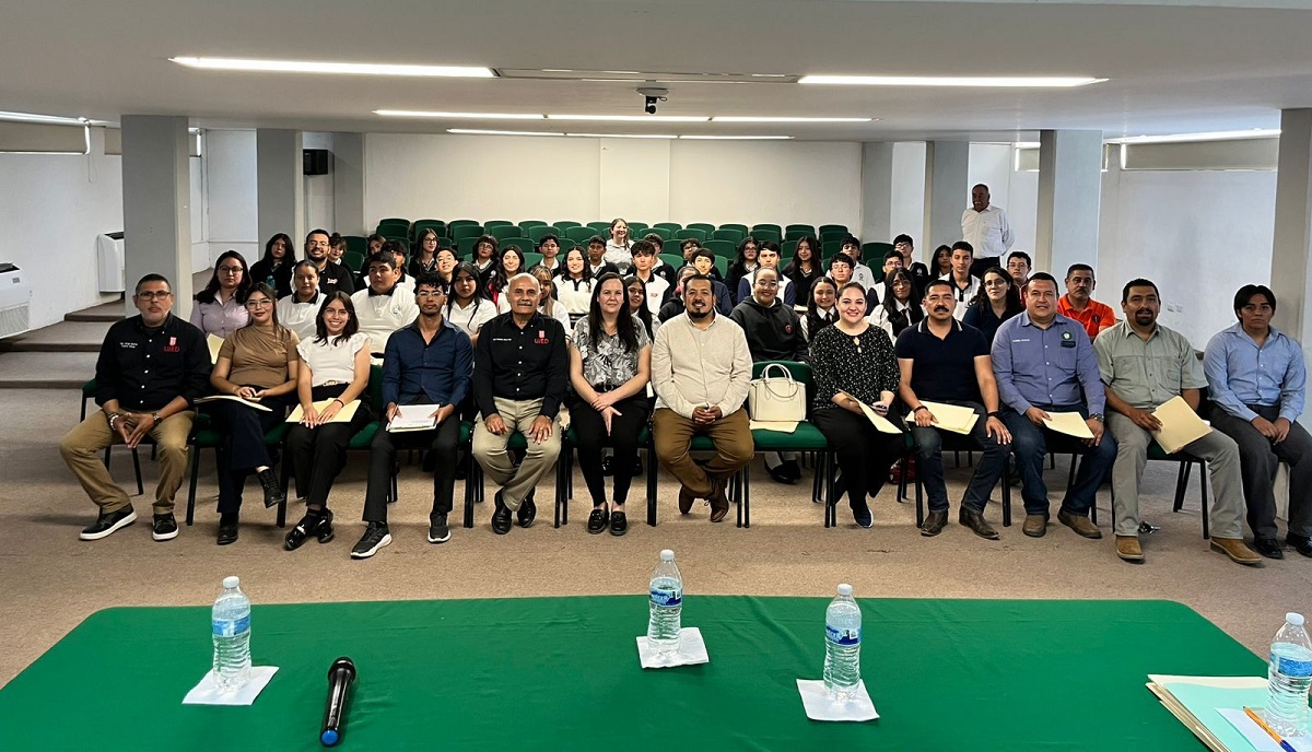 El certamen contó con la participación de 57 estudiantes de nivel medio superior. (cortesía)