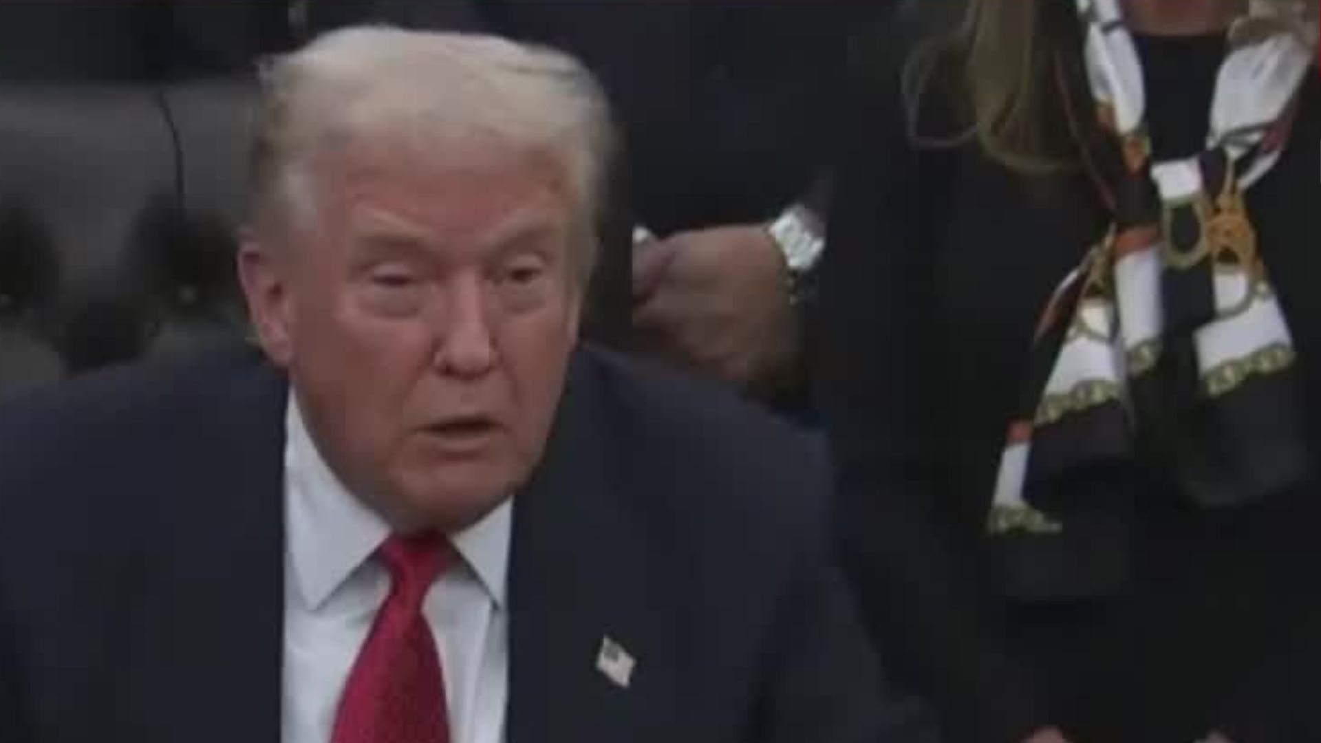 Donald Trump firma el proyecto de ley que pone fin al cierre de gobierno de Estados Unidos