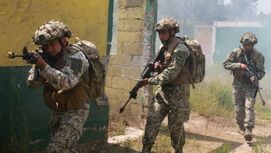 Ejército despliega tropas élite “Murciélagos” en municipios rojos de Michoacán