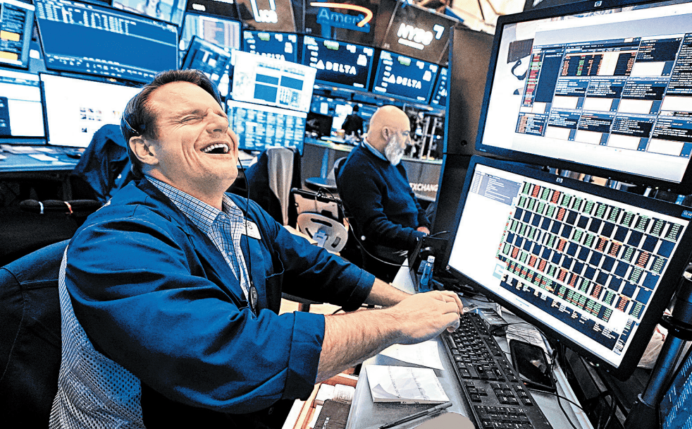 El fenómeno empuja las acciones meme en las sesiones bursátiles. RICHARD DREW/AP