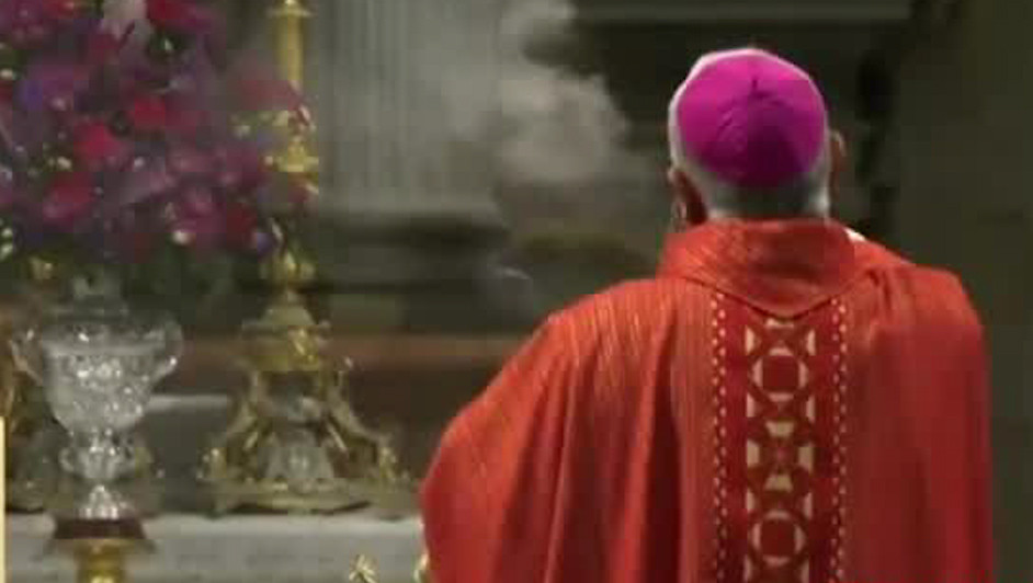 Iglesia responde ante acusaciones a obispo por caso de pederastia