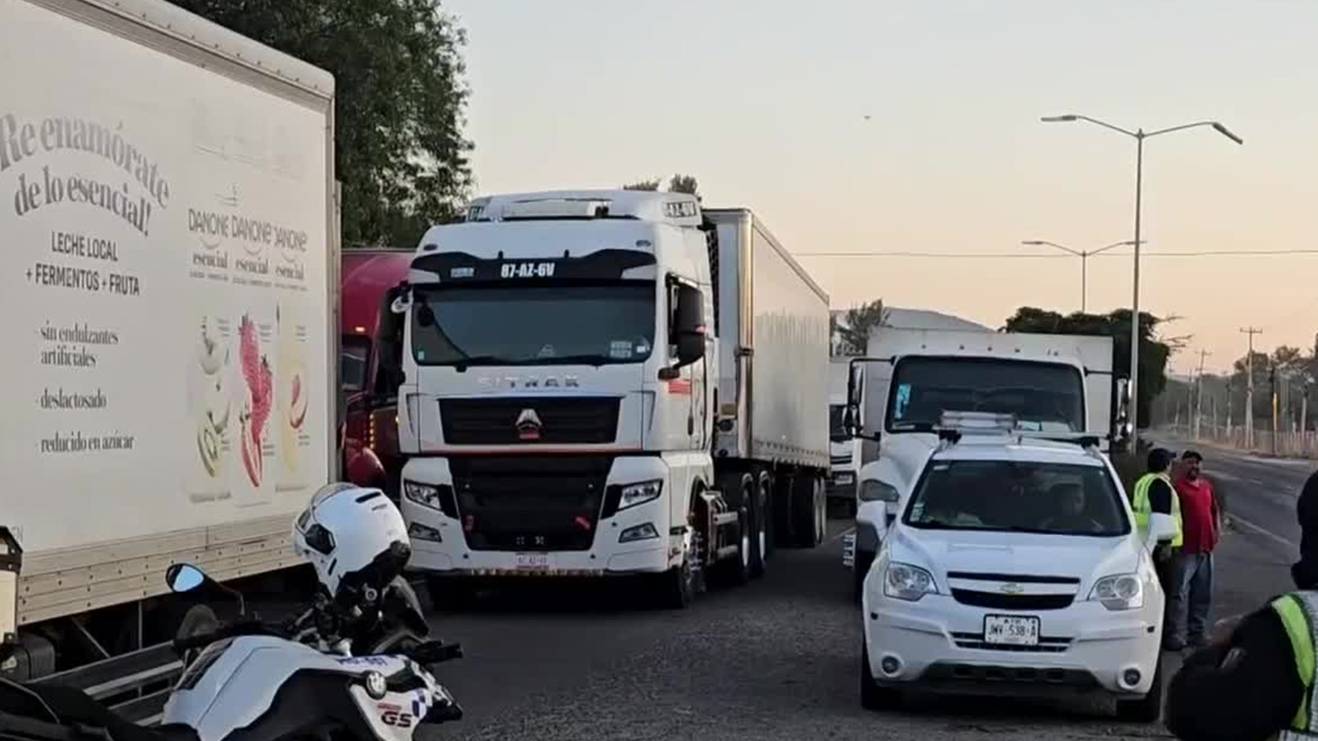 Paro nacional campesino el 24 de noviembre, bloqueos carreteros y tomas de aduanas en la frontera