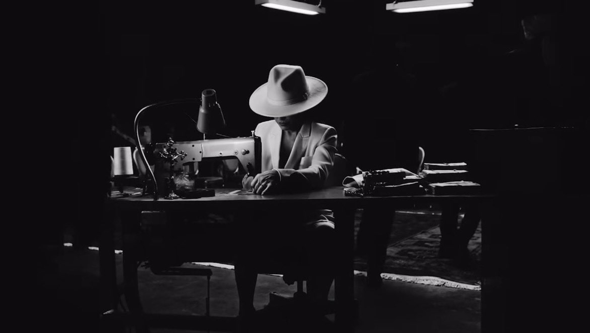 Peso Pluma anuncia nueva canción | Especial