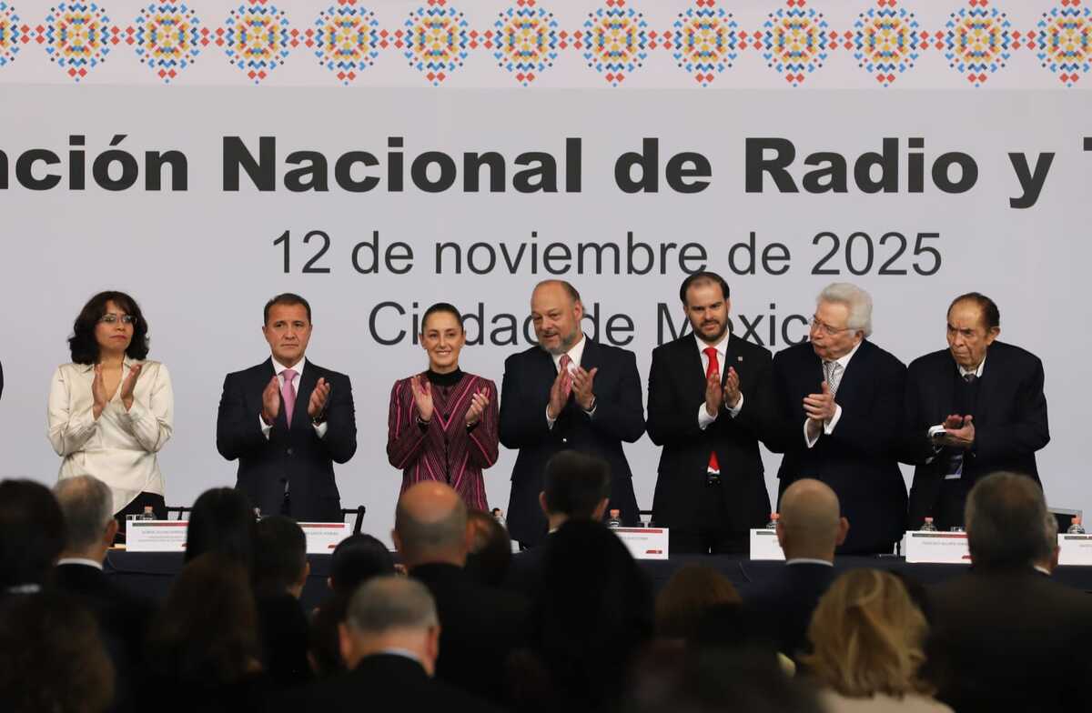 Sheinbaum invitó a la CIRT a reunirse con la Comisión Presidencial para la Reforma Electoral. | Javier Ríos