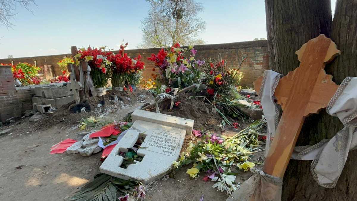 El vandalismo se registró en el panteón de la localidad de Santiago Tlaxomulco. Foto: (Abadiel Martínez)