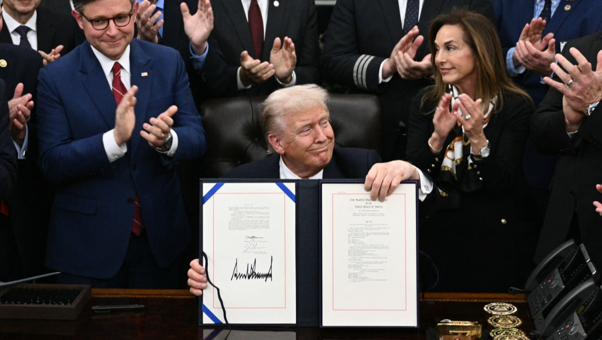 Donald Trump firmó la ley que puso fin al cierre del gobierno de Estados Unidos este 12 de noviembre | EFE