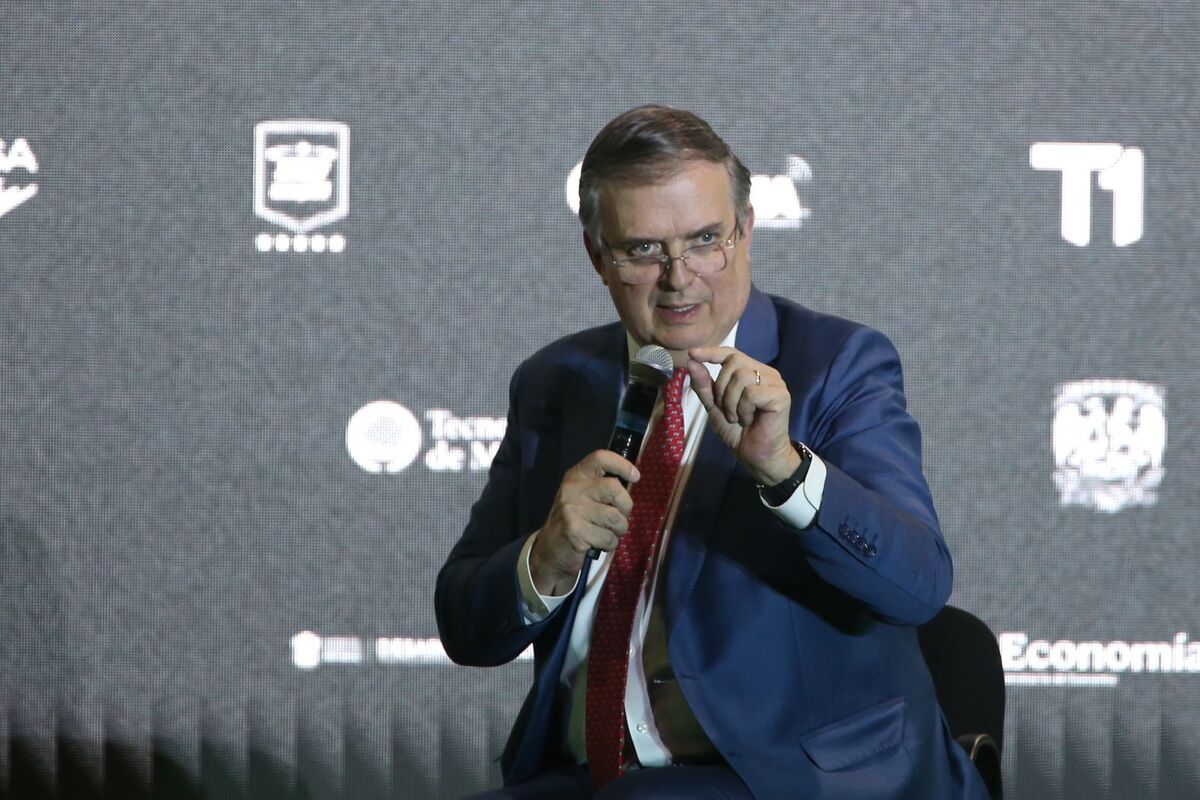 Ebrard explicó que ahora el reto del gobierno mexicano será el de la gobernanza para extender el acceso de la IA. | Foto:  Ariana Pérez