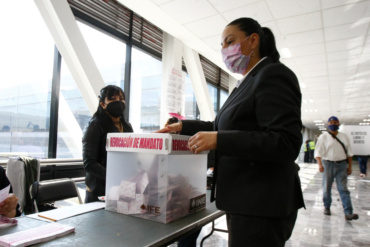 En 2022, se llevó a cabo la consulta de revocación de mandato para el ex presidente López Obrador. | Ariana Pérez