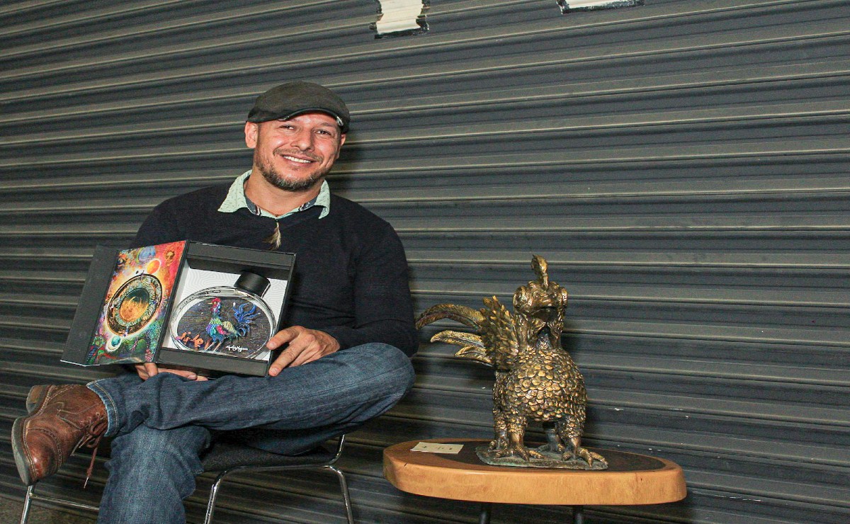 "Organicé un movimiento que se llama Chiskodelia junto a un grupo de artistas que pintamos azoteas y  revivimos espacios", dice. (Foto: Luis Zepeda)