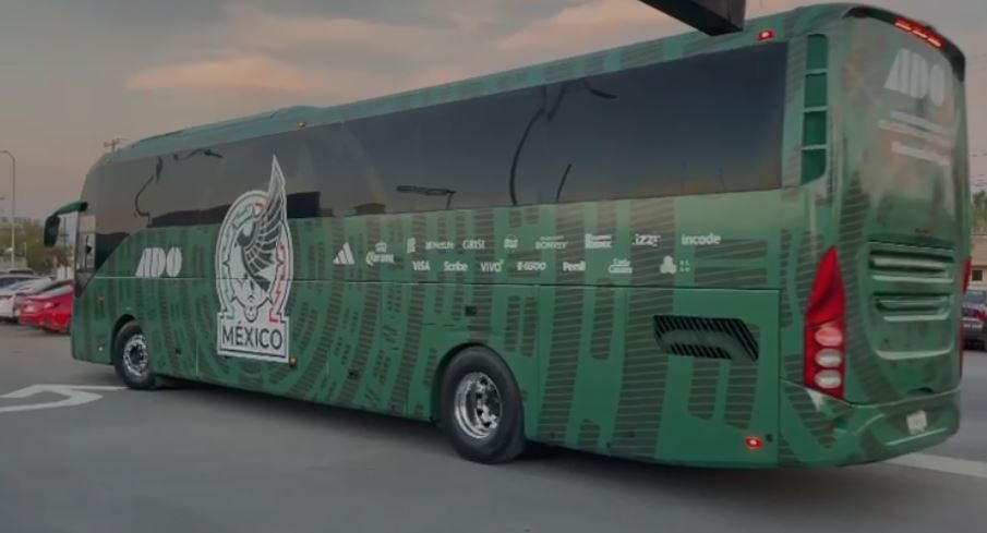 Selección Mexicana llega a La Laguna para enfrentar a Uruguay. (Manuel Guadarrama)