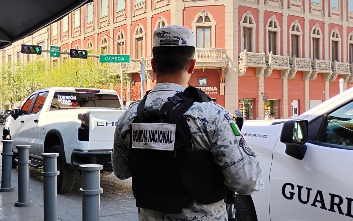 En Torreón, autoridades recorren comercios del centro por el Buen Fin. (Especial)