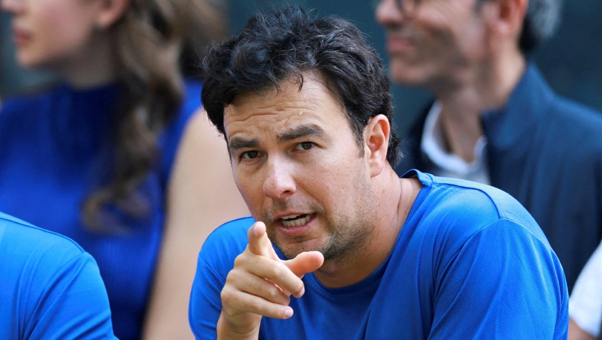 Checo Pérez sigue haciendo pruebas con la escudería Cadillac (Reuters)