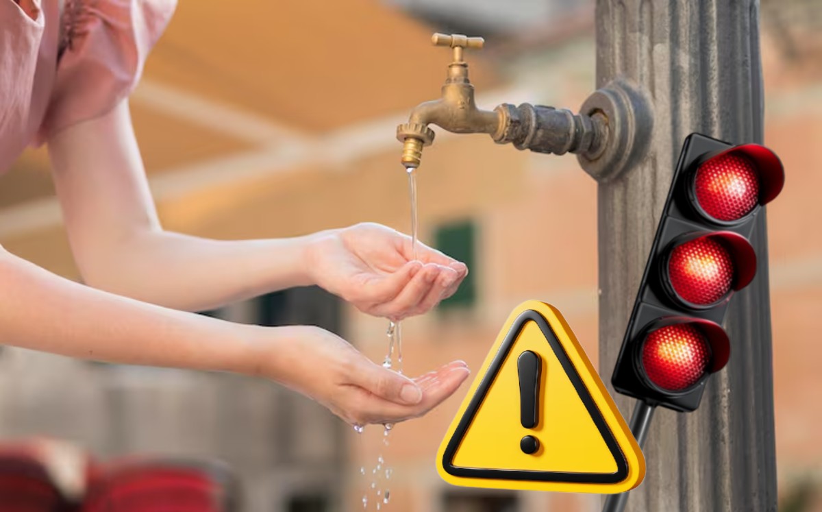 El color rojo implica que la disponibilidad de agua es escasa.