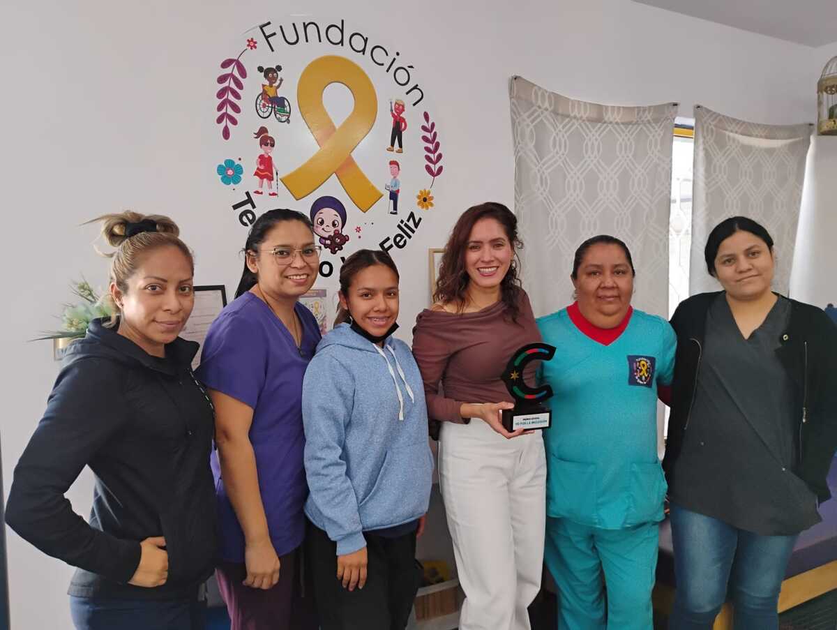 Fundación 'Te Quiero Ver Feliz' gana premio estatal por proyecto. (Especial)