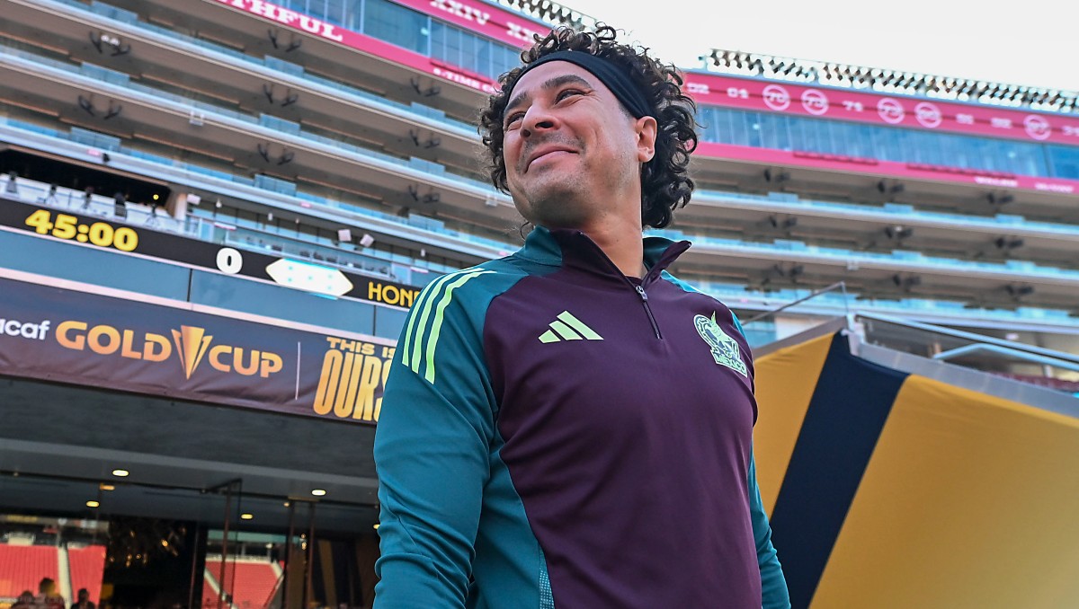 Guillermo Ochoa hizo comerciales con la selección mexicana, pero eso no le asegura ir al Mundial: Javier Aguirre (Imago7)