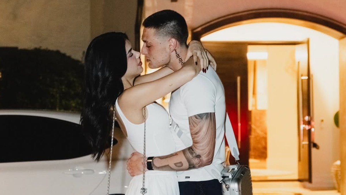 Peso Pluma y Kenia Os presumen su relación en redes sociales. | FOTO. Kenia Os