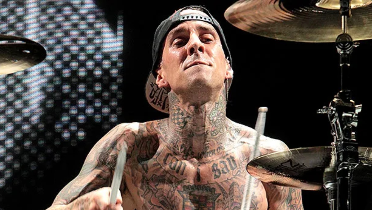 Travis Barker y sus más de 100 tatuajes: Historias de dolor, resiliencia y amor