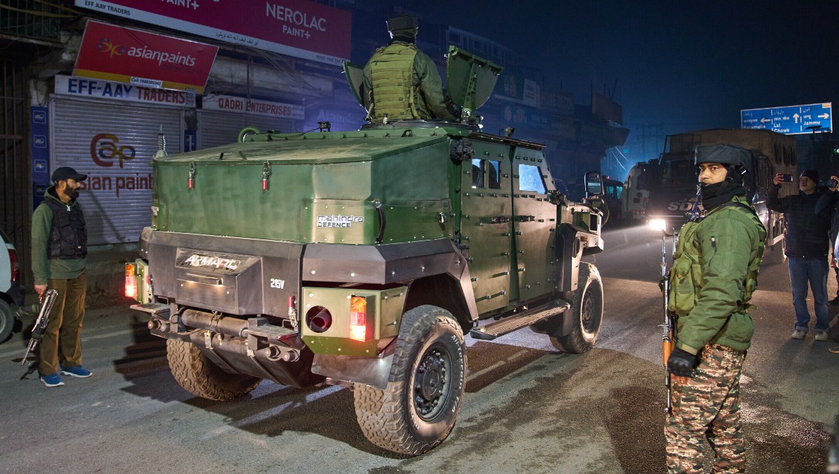 Efectivos de las fuerzas de seguridad de India | AP