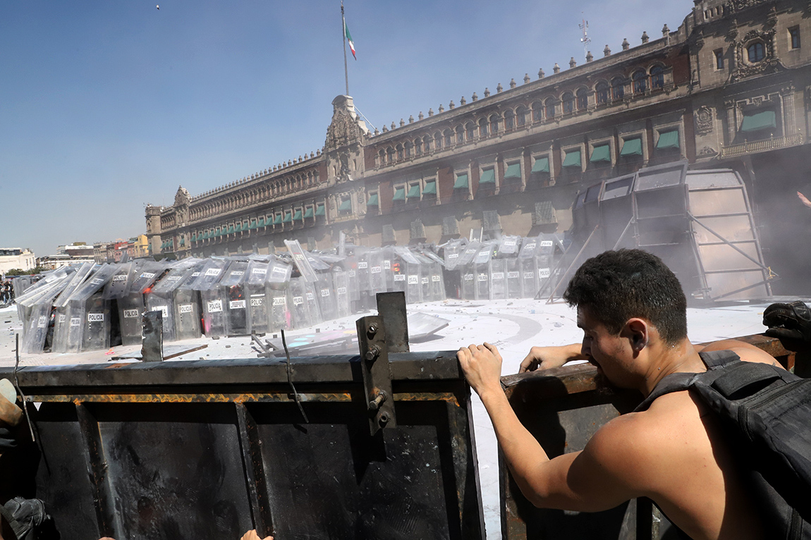 Manifestantes en la marcha de la generación Z. Jesús Quintanar