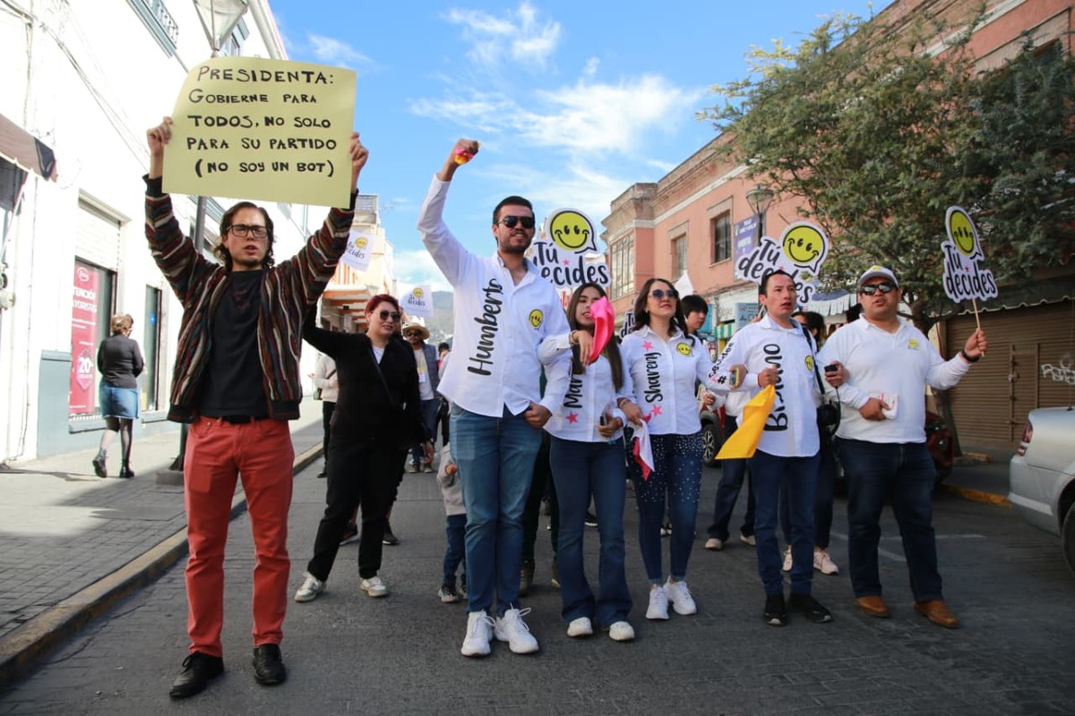 Marcha pacífica en Pachuca. (Maribel Calderón)