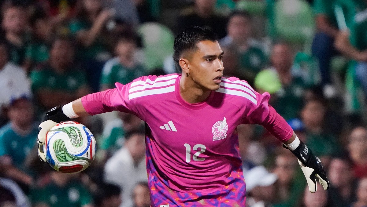 'Tala' Rangel recibe abucheos de aficionados en el México vs Uruguay en Torreón (Imago7)