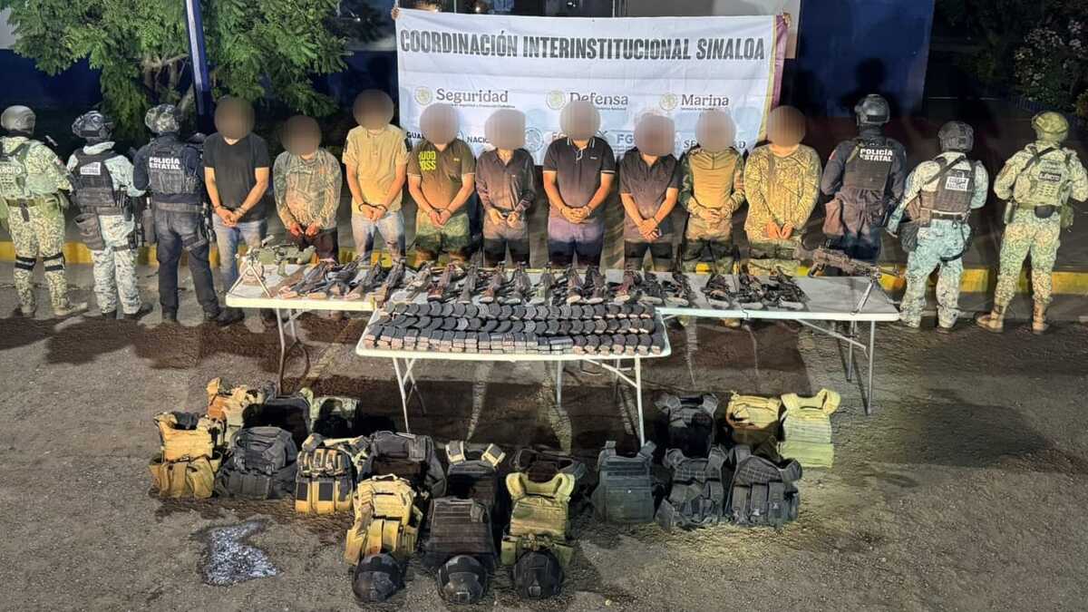 Lo asegurado y los detenidos fueron puestos a disposición del Ministerio Público. | Foto: Especial