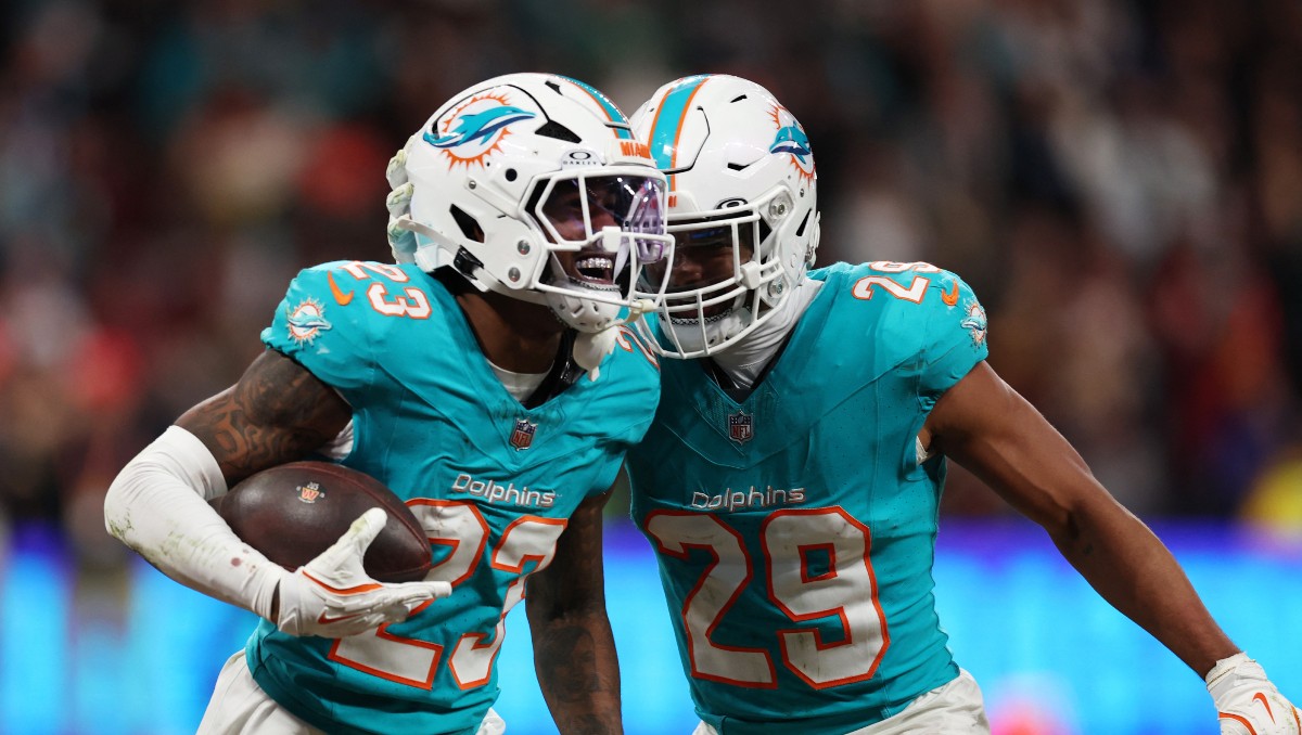 Los Dolphins, en el tiempo extra, triunfan en la fiesta de la NFL en el Bernabéu (Reuters)