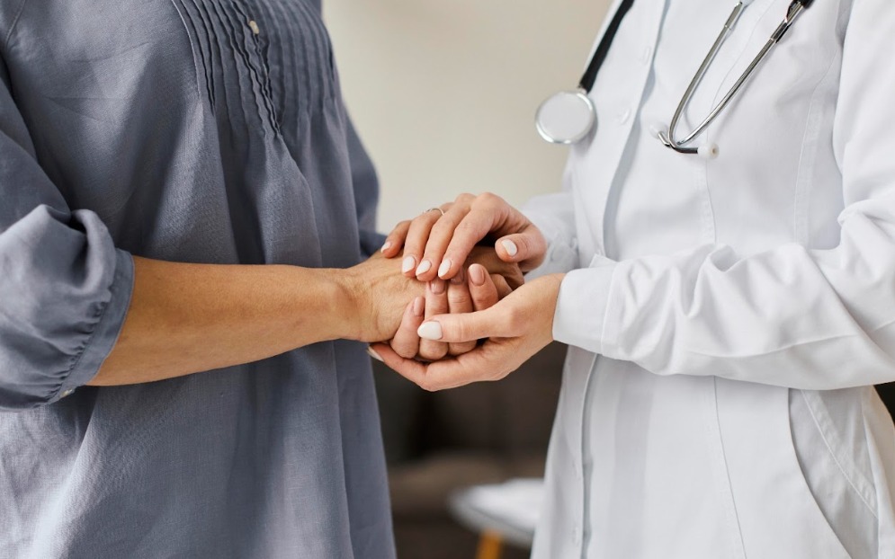 México destaca en modelo de salud digital en farmacia.