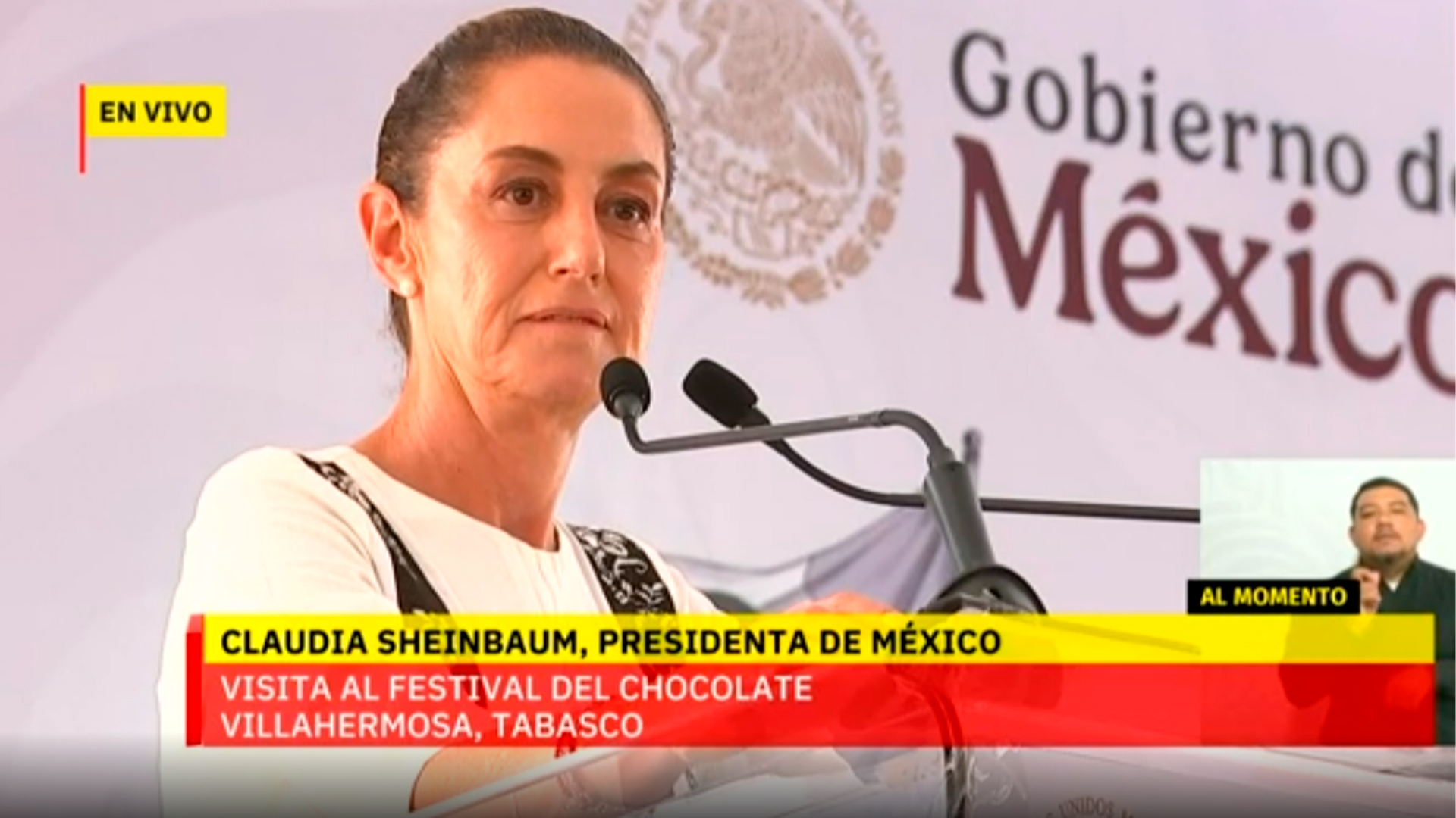 Sheinbaum anuncia planta procesadora de cacao en visita al Festival del Chocolate