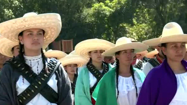 Conmemoran la Revolución Mexicana con el desfile del 20 de noviembre