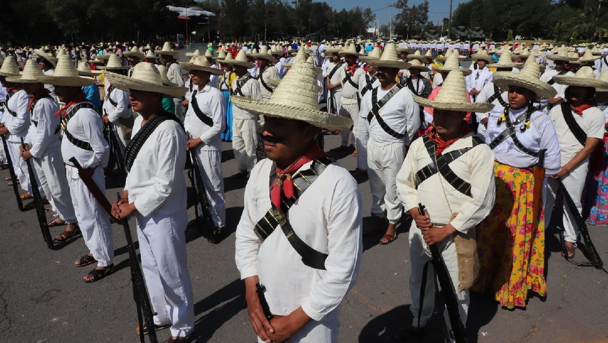 El pase de revista fue el último ensayo antes del desfile. | Javier Ríos