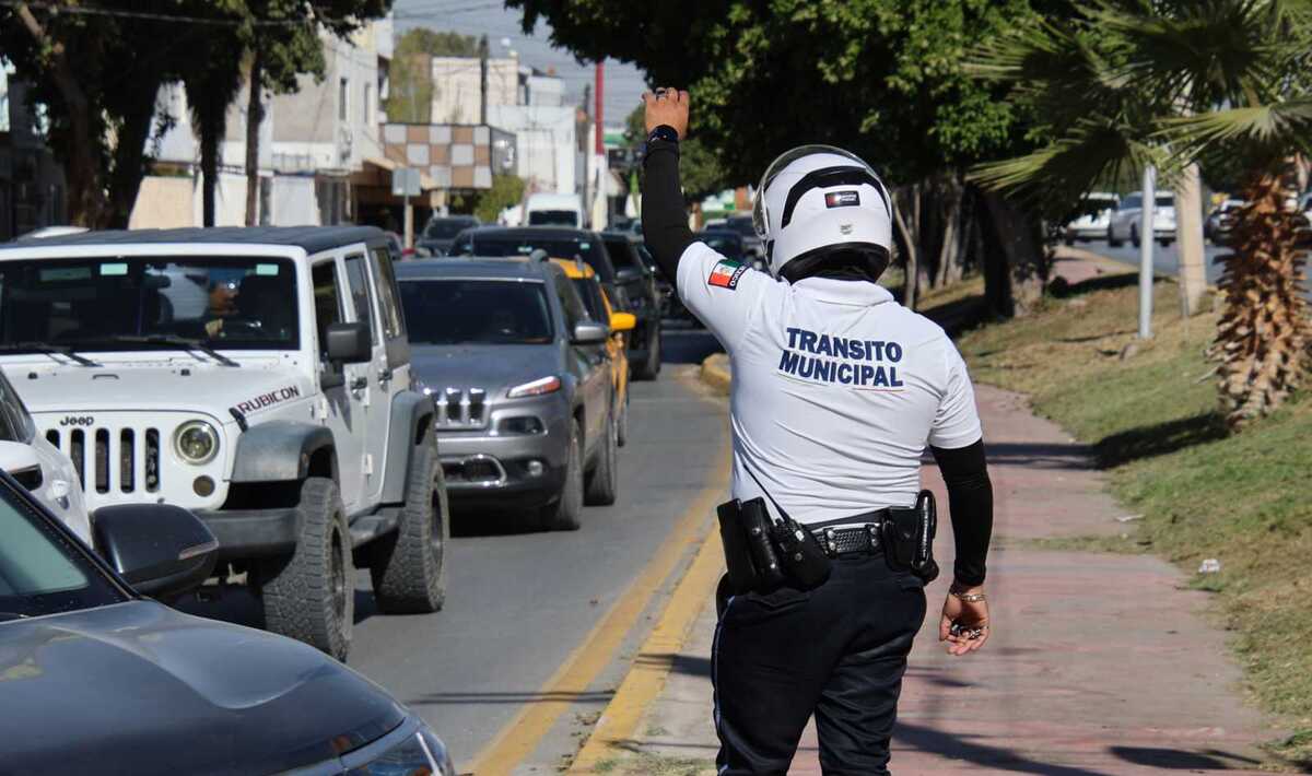 El secretario del Ayuntamiento de Torreón dio a conocer que ya trabajan en las modificaciones al reglamento municipal.| Verónica Rivera