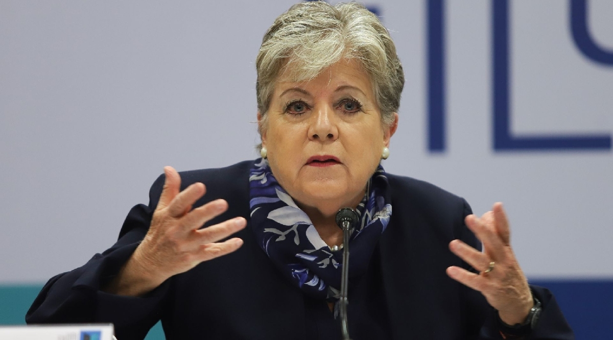 Alicia Bárcena, secretaria de Medio Ambiente de México, durante un conversatorio. | Cuartoscuro