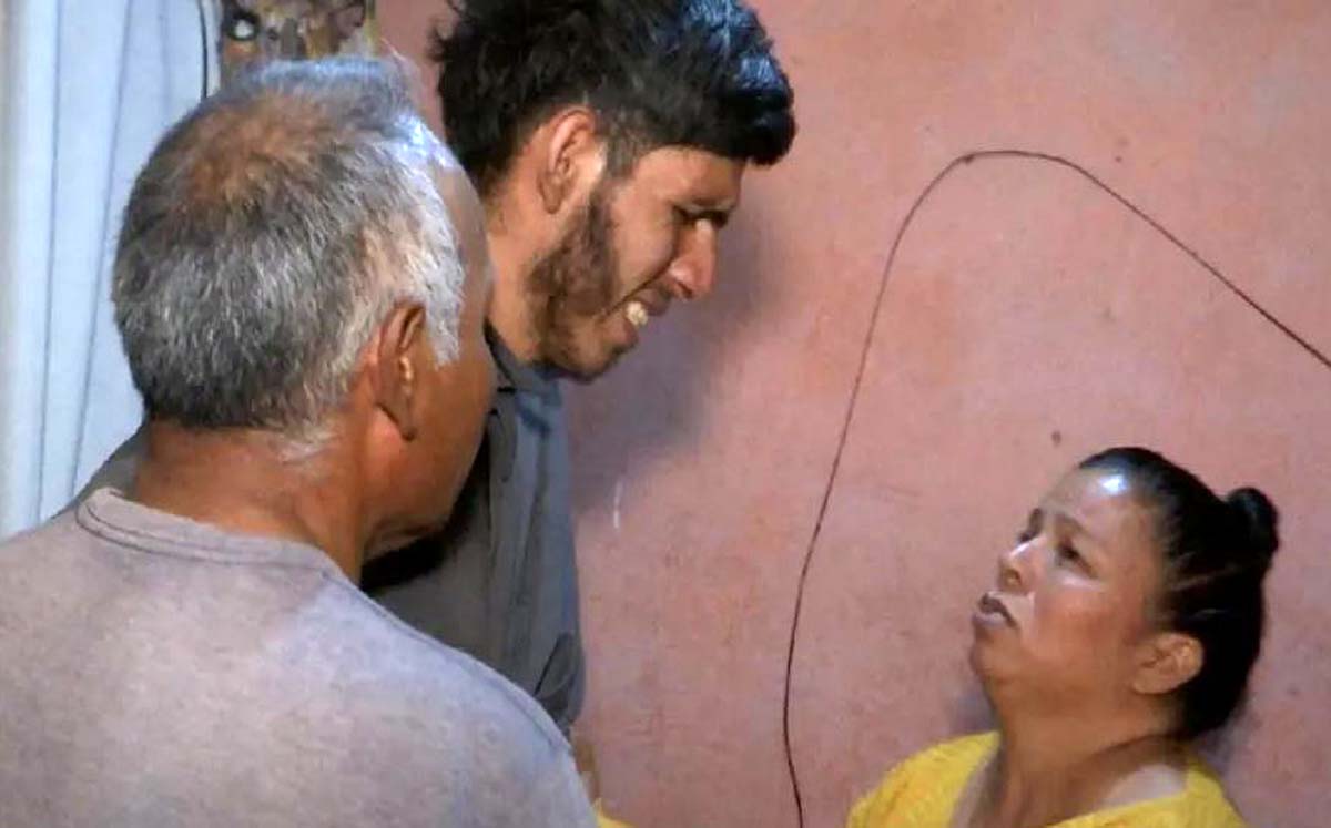 Joven desaparecido aparece presuntamente golpeado en transmisión en vivo. | Foto: Cortesía