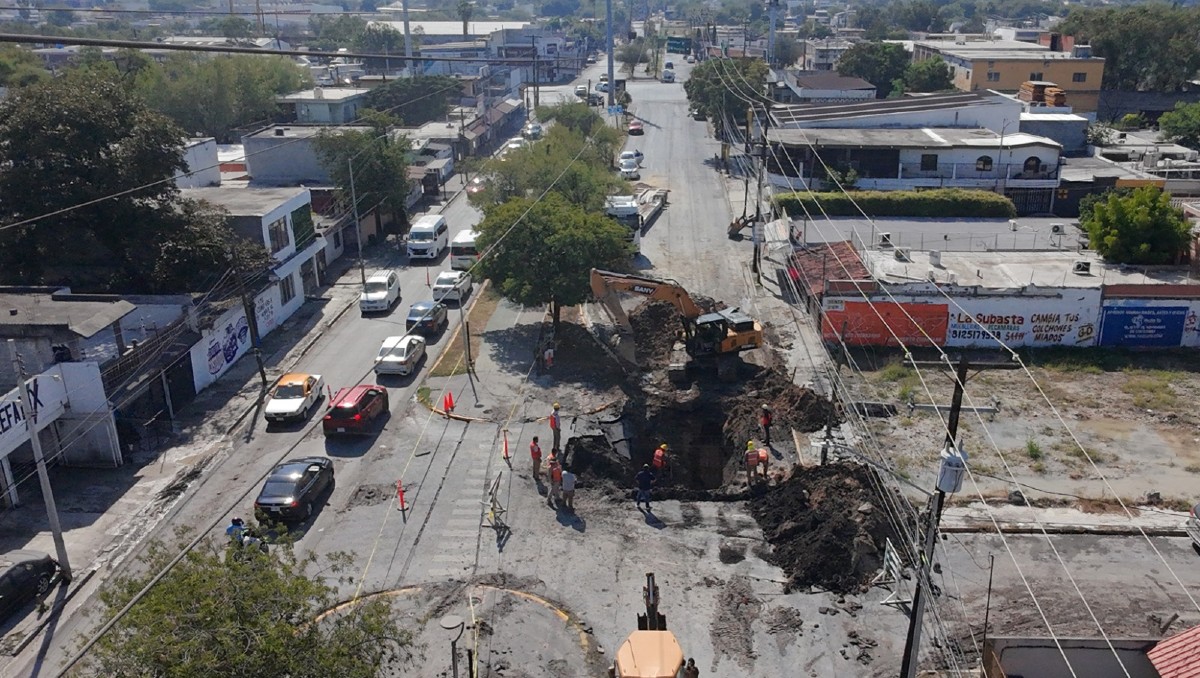 La paraestatal estuvo apoyando con pipas de agua para los habitantes que lo necesitaran | Jorge López