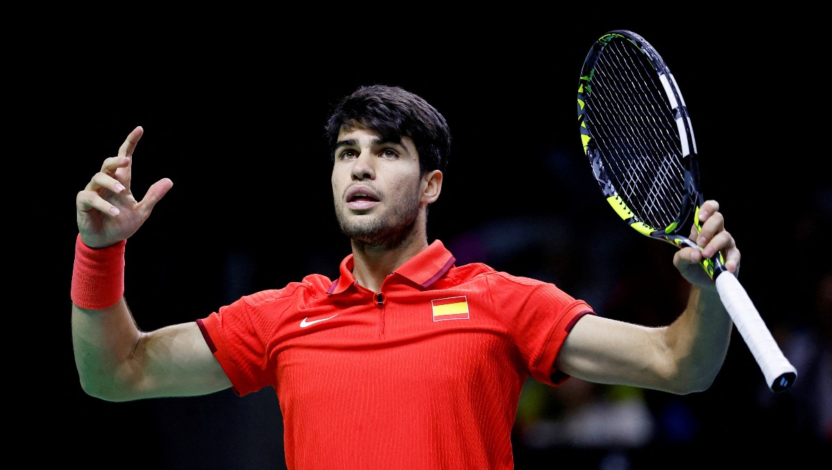 El tenista español Carlos Alcaraz renuncia a la Copa Davis por lesión (Reuters)