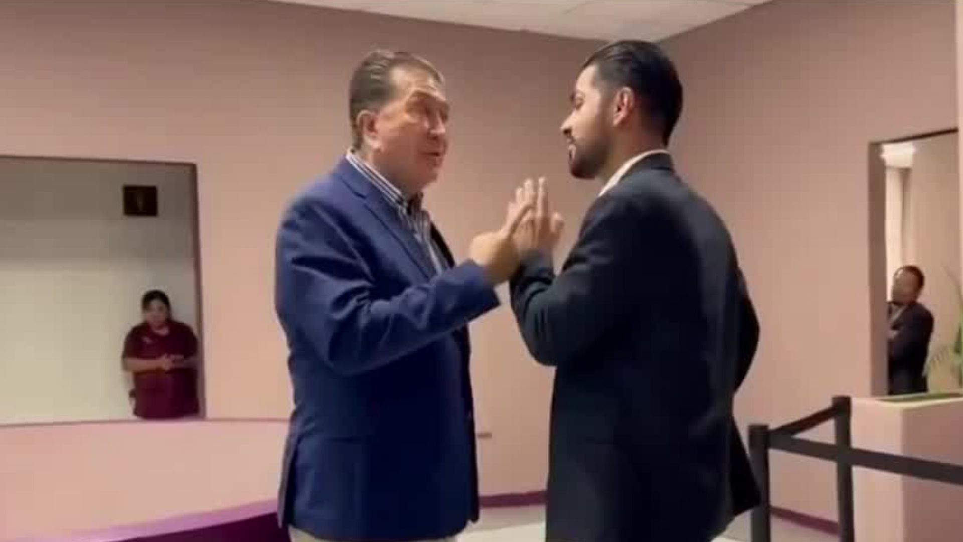 El diputado del PRI, Héctor Yunes insulta  durante comparecencia en el Congreso de Veracruz